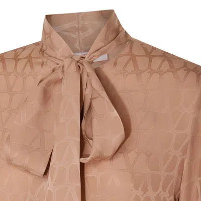 Shop Valentino Shirts In Poudre