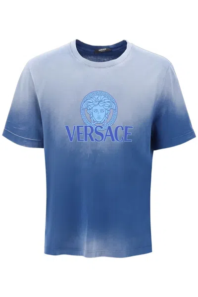 Shop Versace T Shirt Medusa Effetto Sfumato In Blue, Light Blue