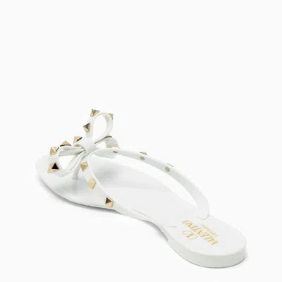Shop Valentino Garavani Rockstud Flip-flops In White