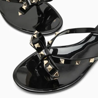 Shop Valentino Garavani Rockstud Flip-flops In Black