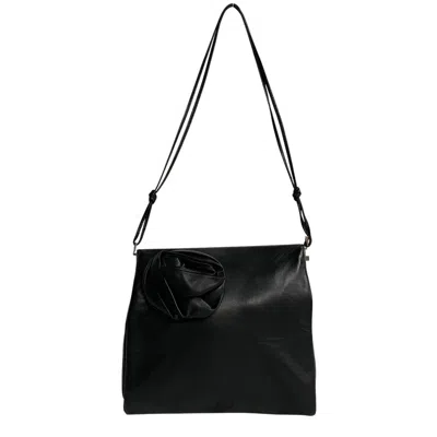 Shop Gucci Black Leather Shoulder Bag ()