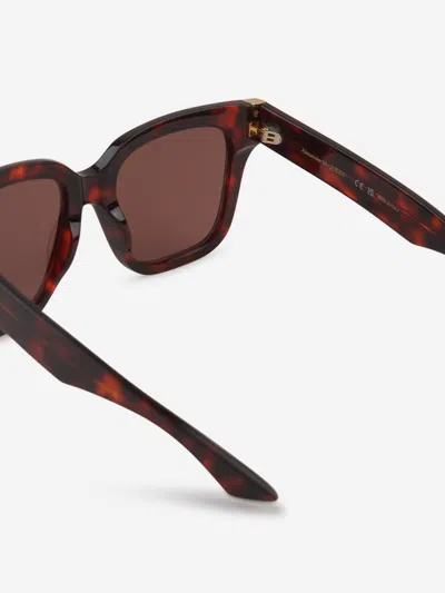 Shop Alexander Mcqueen Rectangular Sunglasses In Carei