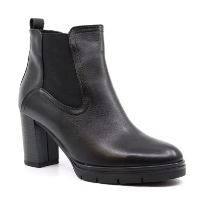 Ateliers Women's Ruby Heeled Ankle Boot In Black In Black