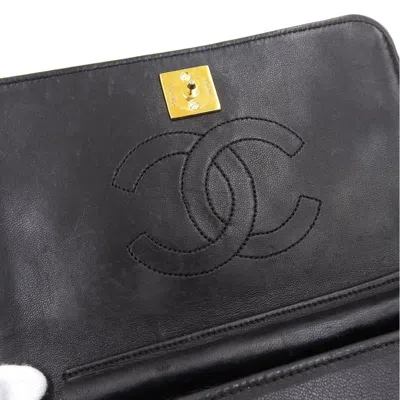 Pre-owned Chanel Matelassé Black Leather Shoulder Bag ()