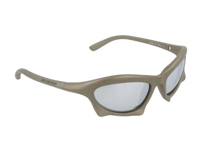 Shop Balenciaga Sunglasses In Ruthenium Ruthenium Silver