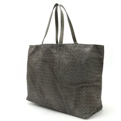Shop Bottega Veneta Intrecciolusion Grey Synthetic Tote Bag ()