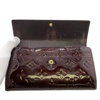 Pre-owned Louis Vuitton Sarah Burgundy Patent Leather Wallet  ()