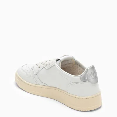 Shop Autry Low Medalist White/silver Trainer