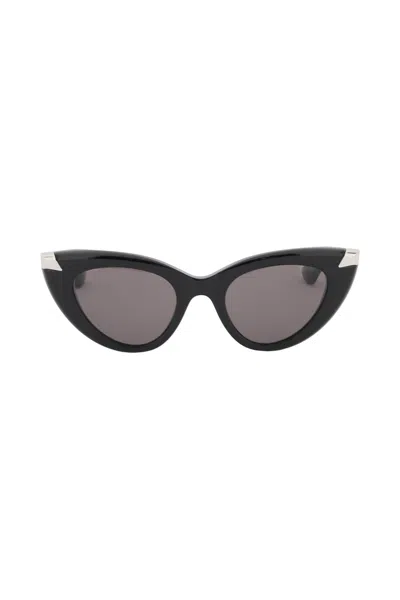 Shop Alexander Mcqueen Occhiali Da Sole Cat-eye Punk Rivet In Black