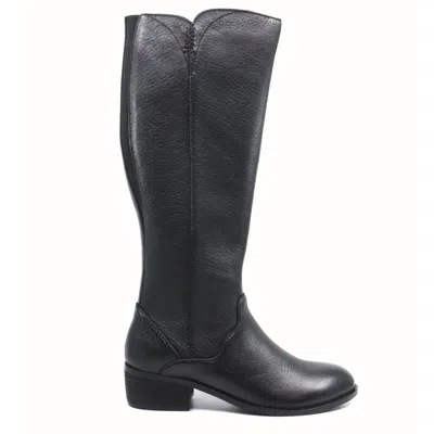 Shop Salvia Gilly Pebble Boot In Black