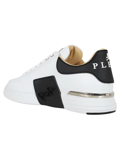 Shop Philipp Plein Lo-top Sneakers Hexagon In White