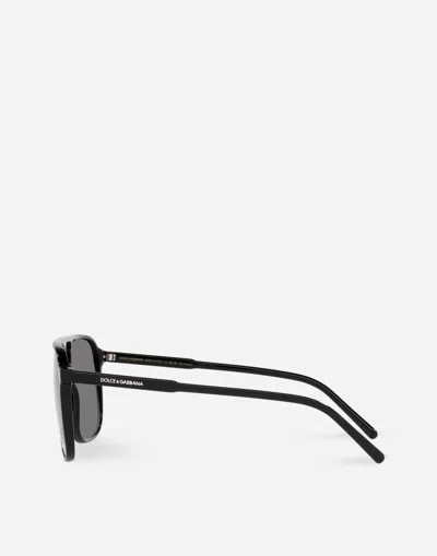 Dolce & Gabbana Thin Profile Square-frame Sunglasses In Black