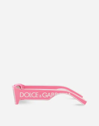 Dolce & Gabbana Graphic Mirrored Plastic Rectangle Sunglasses In Pink