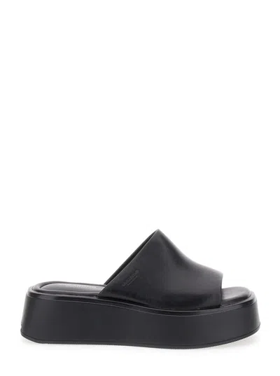 Vagabond 'courtney' Black Sandals With Chunky Platform In Leather Woman In Black