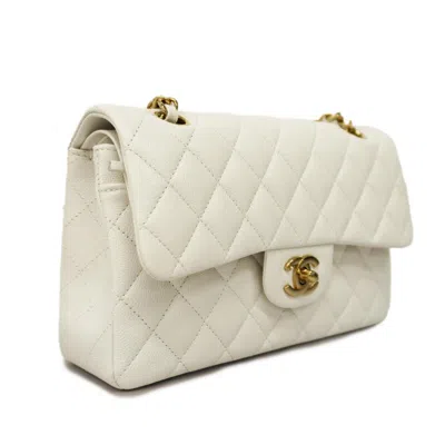 Pre-owned Chanel Timeless/classique White Leather Shoulder Bag ()