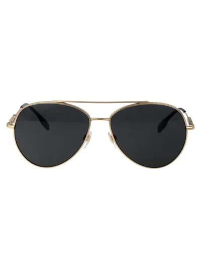 Shop Burberry Sunglasses In 110987 Light Gold