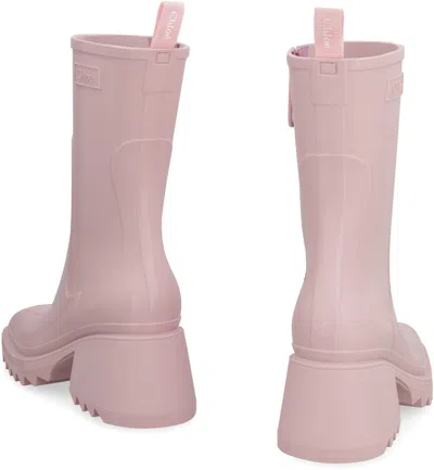 Shop Chloé Betty Rubber Boots In Pink