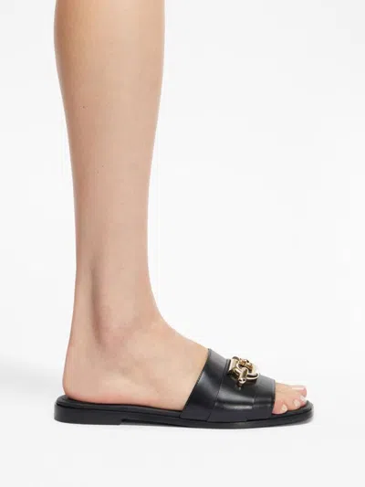 Shop Ferragamo Gancio Leather Flat Sandals In Black