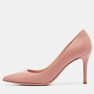 GIANVITO ROSSI Pre-owned Pink Leather Gianvito Pumps Size 36