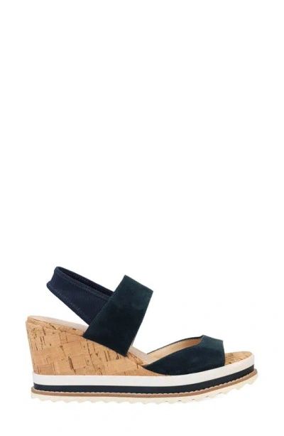 Pelle Moda Winta Platform Wedge Sandal In Midnight