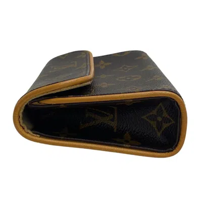Pre-owned Louis Vuitton Florentine Brown Leather Clutch Bag ()