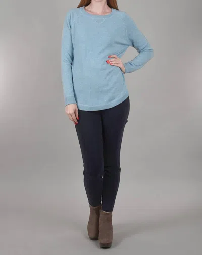 Shop Kinross Round-hem Cashmere Sweatshirt In Blue