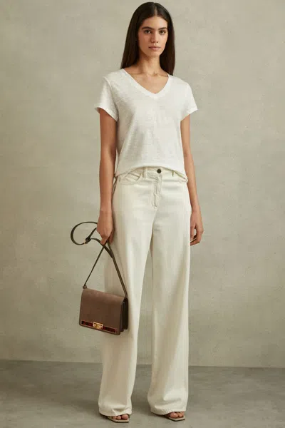 Shop Reiss Lottie - White Marled Linen V-neck T-shirt, M