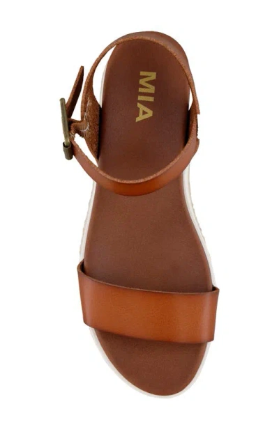 Mia Hayley Platform Sandal In Cognac