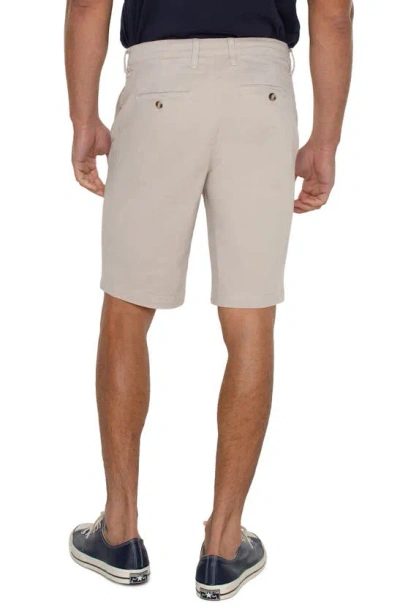 Liverpool Los Angeles Twill Shorts In Cement