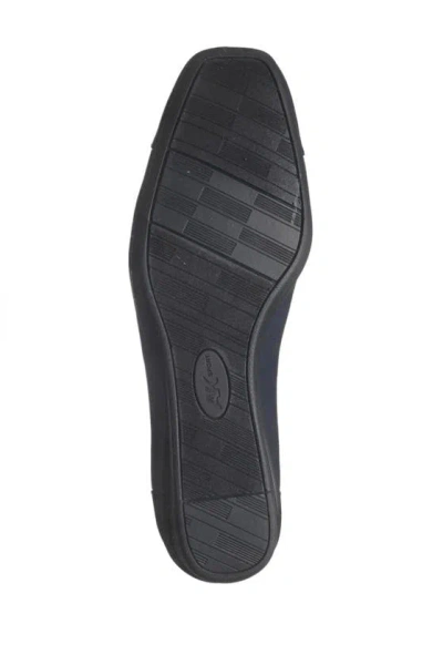 Anne Klein Waverly Wedge Heel In Navy
