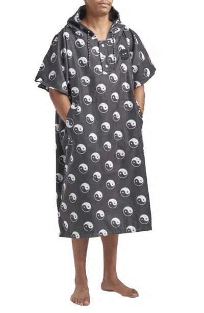 Shop Slowtide Sun Moon Quick Drying Changing Poncho In Black/ White