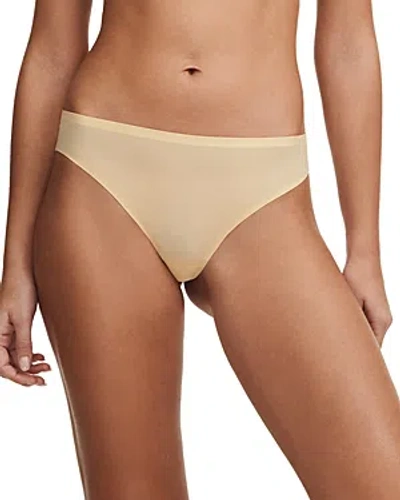 Shop Chantelle Soft Stretch One-size Seamless Thong In Sunflower