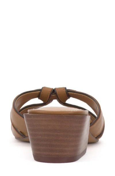 Vince Camuto Selaries Sandal In Golden Walnut