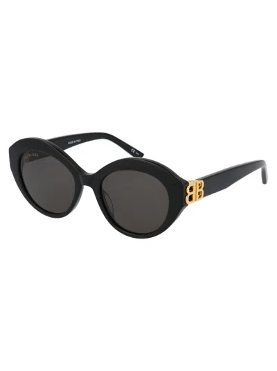 Shop Balenciaga Sunglasses In 001 Black Gold Grey