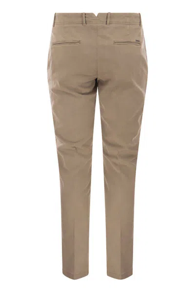 Peserico Men's Cotton And Silk Trousers In Beige