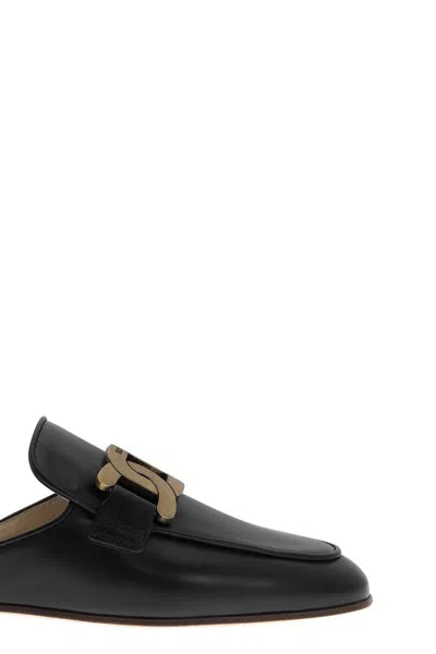 Tod's Glossy Black Slippers With Logo Plaque In Black