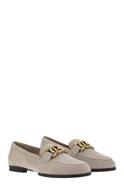 Tod's Suede Moccasins With Vintage Gold Chain Accessory In Grey