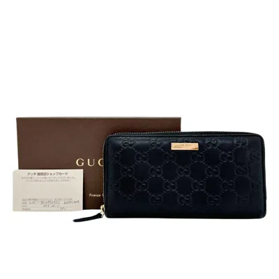 Shop Gucci Black Leather Wallet  ()