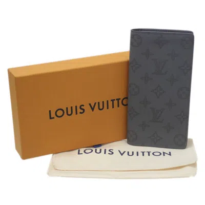 Pre-owned Louis Vuitton Brazza Green Leather Wallet  ()