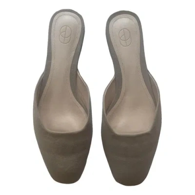 Pre-owned Porte & Paire Flats In Grey