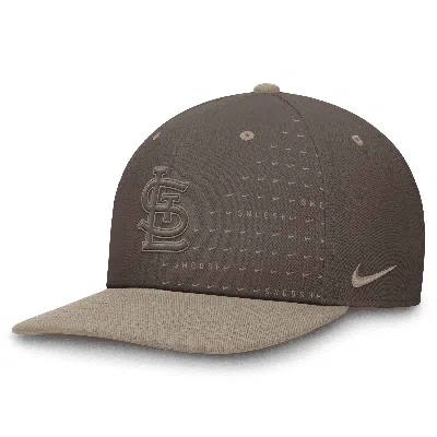Shop Nike St. Louis Cardinals Statement Pro  Men's Dri-fit Mlb Adjustable Hat In Brown