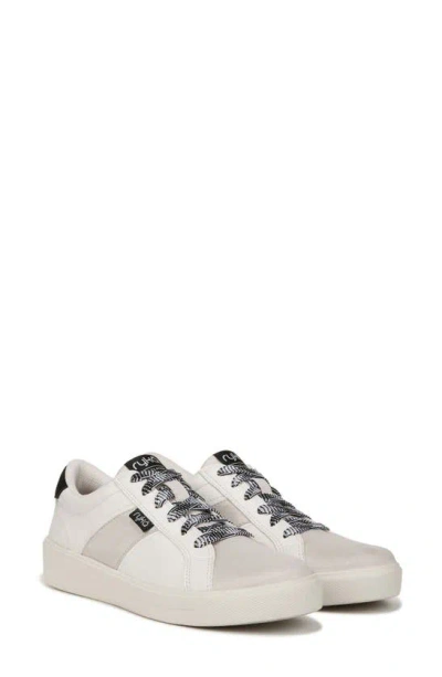 Ryka Viv Classic Low Top Sneaker In White Black
