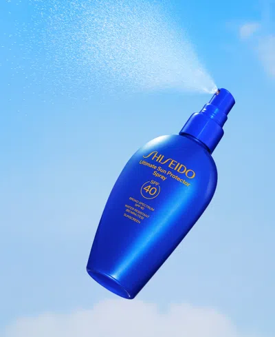 Shop Shiseido Ultimate Sun Protector Spray Spf 40, 150 ml In No Color