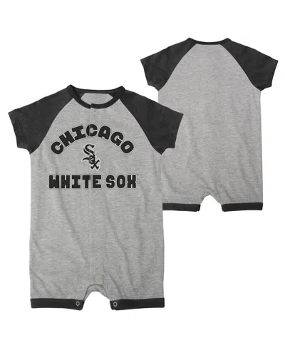 Outerstuff Infant  Heather Gray Chicago White Sox Extra Base Hit Raglan Full-snap Romper In Heather Gray