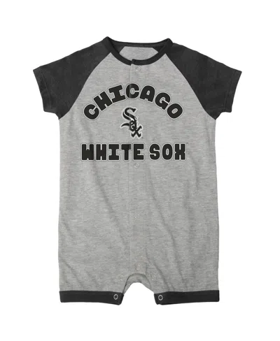Outerstuff Infant  Heather Gray Chicago White Sox Extra Base Hit Raglan Full-snap Romper In Heather Gray