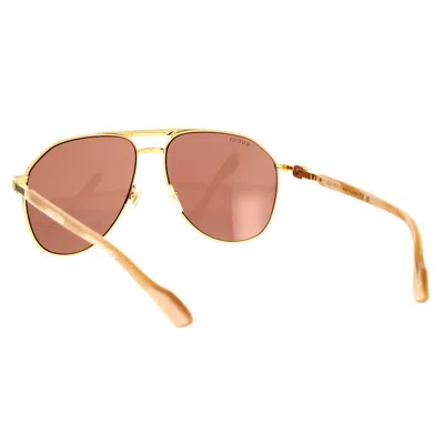 Shop Gucci Eyewear Sunglasses In Gold