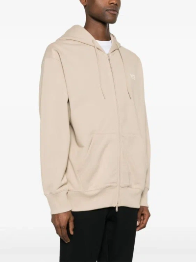 Y-3 Logo Printed Zipped Hoodie In Neutrals