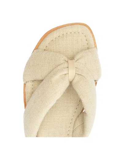Schutz Womens Fairy Flat Sandals In Beige