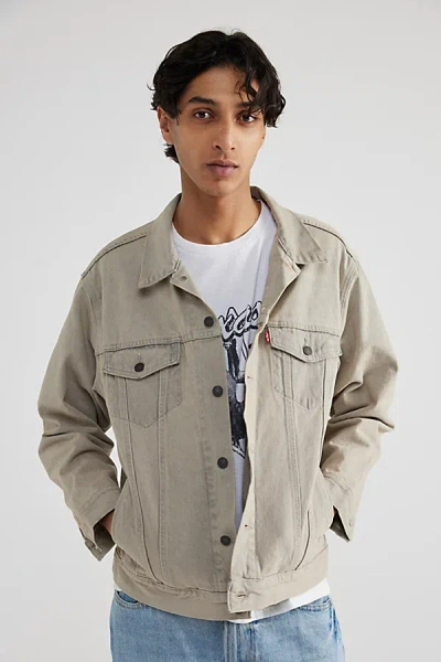 Shop Levi's Relaxed Fit Trucker Jacket In Papercut, Men's At Urban Outfitters