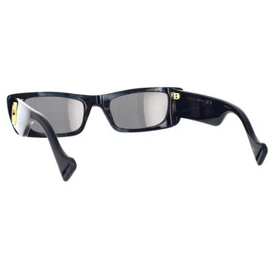 Shop Gucci Eyewear Sunglasses In Gray